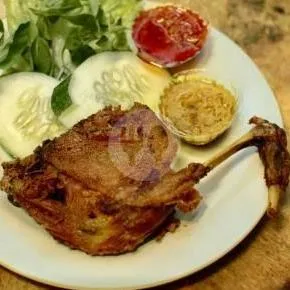 Bebek Goreng